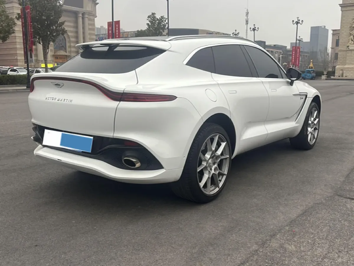 2021 Aston Martin DBX 4.0T 550HP V8 9AT,autocango,china used car exporter,china ev exporter,chinese used car exporter,chinese used ev exporter