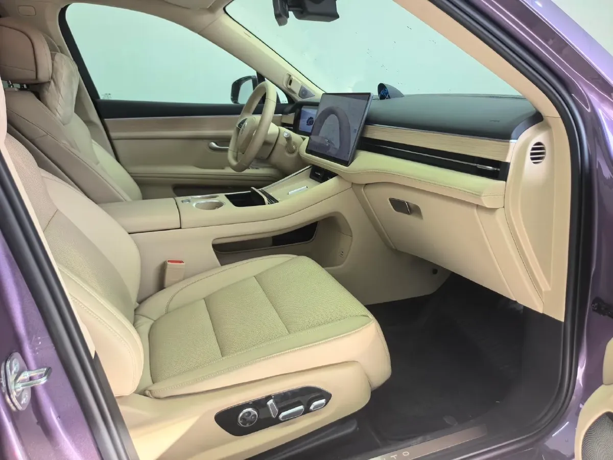 2025 AITO AITO M5 1.5T 152HP L4 REEV 42KWH,autocango,china used car exporter,china ev exporter,chinese used car exporter,chinese used ev exporter