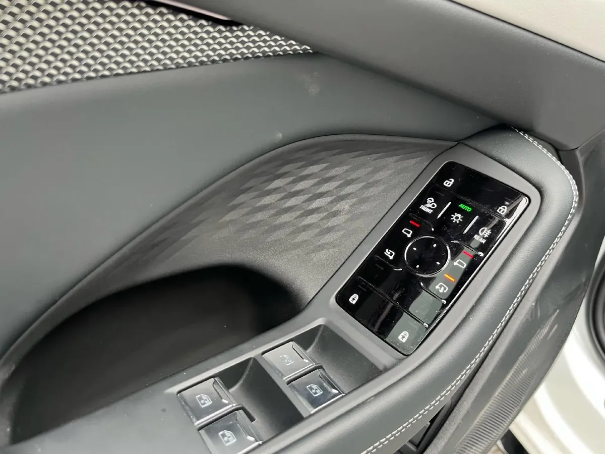 2026 Audi A5L 2.0T 170HP L4 7DCT,autocango,china used car exporter,china ev exporter,chinese used car exporter,chinese used ev exporter