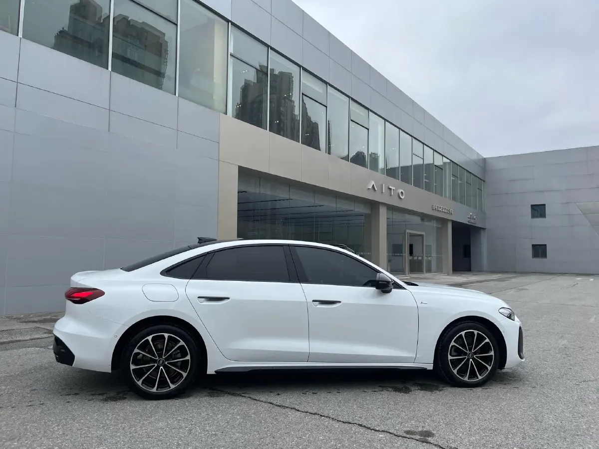 2026 Audi A5L 2.0T 170HP L4 7DCT,autocango,china used car exporter,china ev exporter,chinese used car exporter,chinese used ev exporter