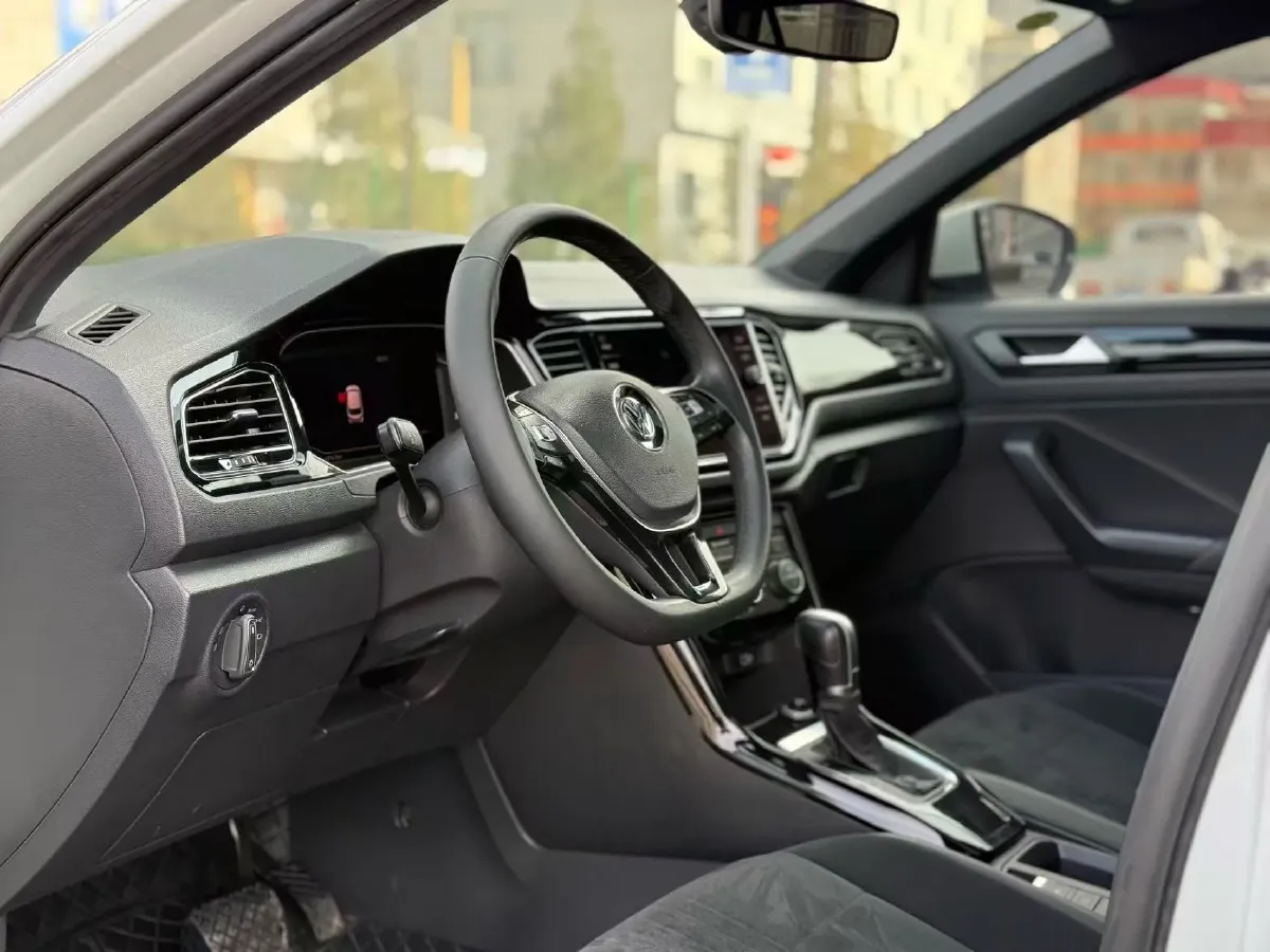 2018 Jeep Renegade 2.0L 155HP L4 9AT,autocango,china used car exporter,china ev exporter,chinese used car exporter,chinese used ev exporter