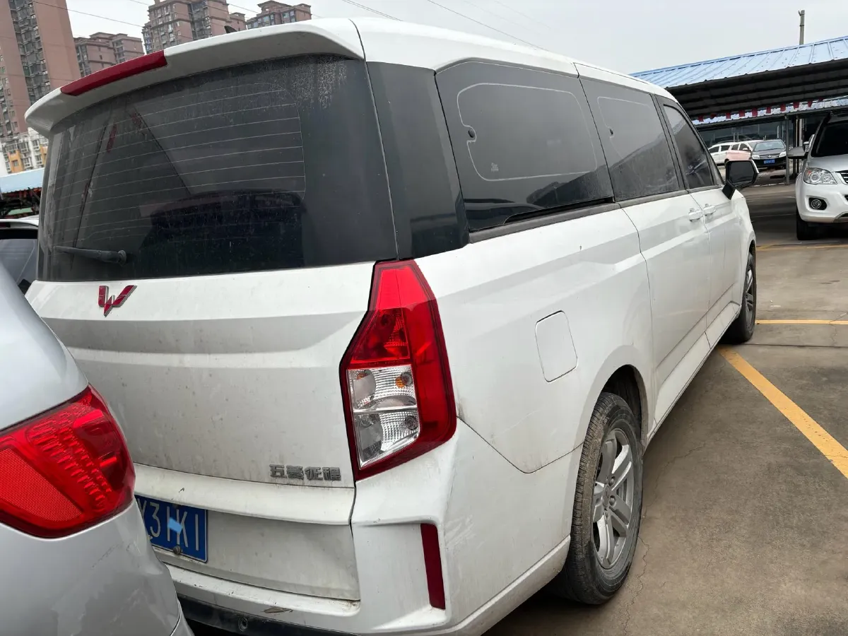 2021 WuLing ZhengChen 1.5T 147HP L4 6MT,autocango,china used car exporter,china ev exporter,chinese used car exporter,chinese used ev exporter