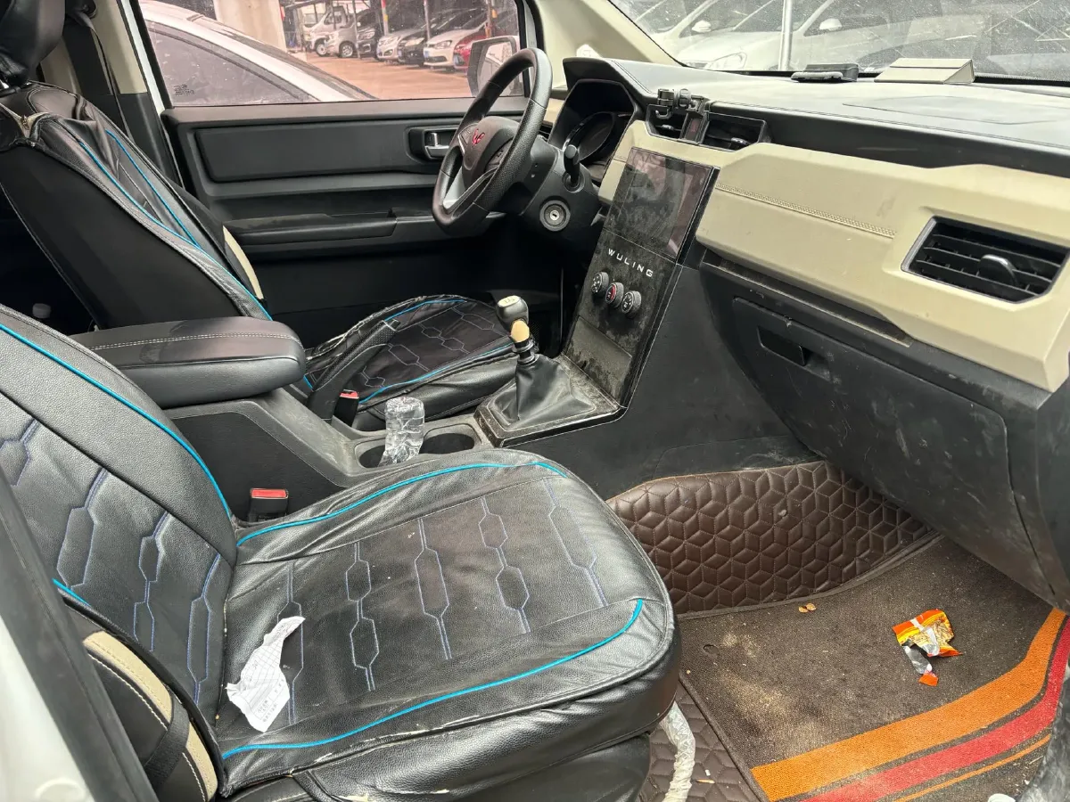 2021 WuLing ZhengChen 1.5T 147HP L4 6MT,autocango,china used car exporter,china ev exporter,chinese used car exporter,chinese used ev exporter