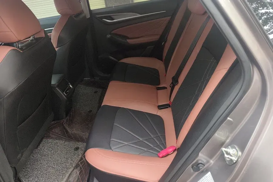 2022 ChangAn Eado 1.4T 160HP L4 7DCT,autocango,china used car exporter,china ev exporter,chinese used car exporter,chinese used ev exporter