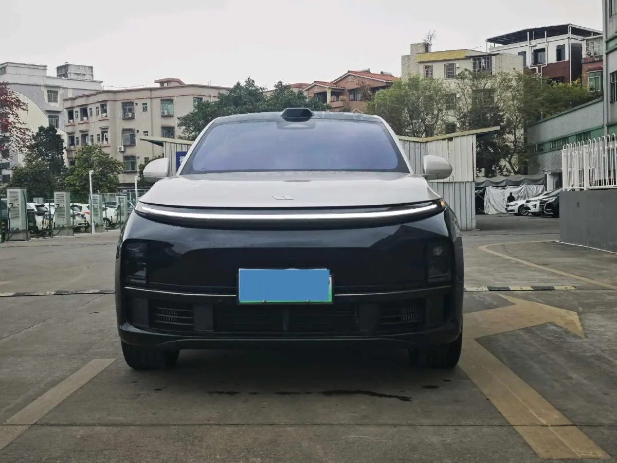 2024 Li L8 Range Extended 154HP REEV 42.8KWH,autocango,china used car exporter,china ev exporter,chinese used car exporter,chinese used ev exporter