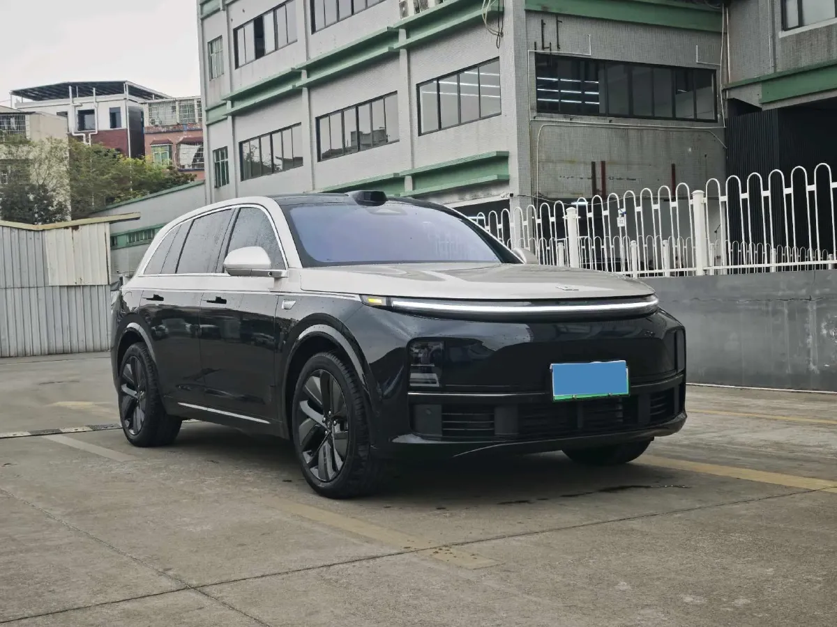 2024 Li L8 Range Extended 154HP REEV 42.8KWH,autocango,china used car exporter,china ev exporter,chinese used car exporter,chinese used ev exporter