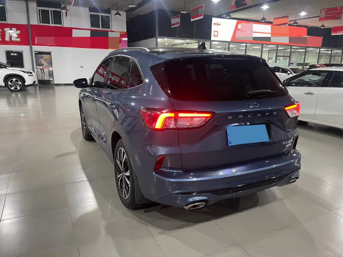 2020 Ford Escape 2.0T 248HP L4 8AT,autocango,china used car exporter,china ev exporter,chinese used car exporter,chinese used ev exporter