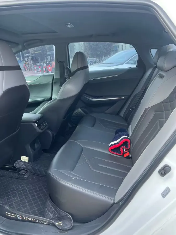 2023 ChangAn Raeton Plus 1.5T 188HP L4 7DCT,autocango,china used car exporter,china ev exporter,chinese used car exporter,chinese used ev exporter