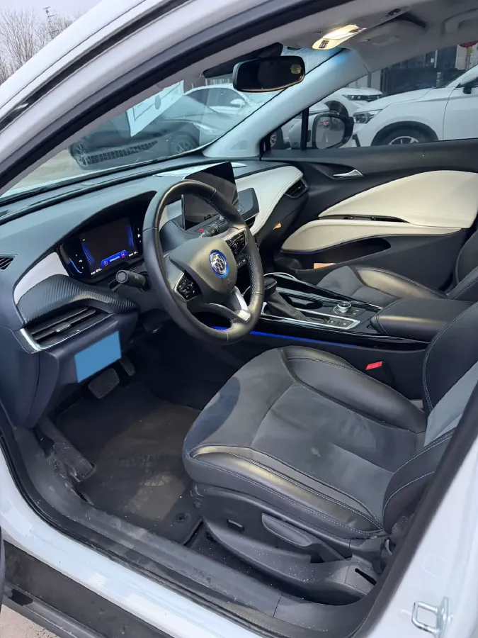 2020 Ford Escape 2.0T 248HP L4 8AT,autocango,china used car exporter,china ev exporter,chinese used car exporter,chinese used ev exporter