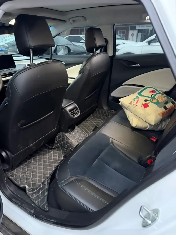 2020 Ford Escape 2.0T 248HP L4 8AT,autocango,china used car exporter,china ev exporter,chinese used car exporter,chinese used ev exporter