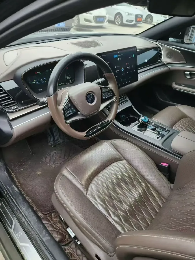 2022 Volkswagen Tiguan L 2.0T 186HP L4 7DCT,autocango,china used car exporter,china ev exporter,chinese used car exporter,chinese used ev exporter