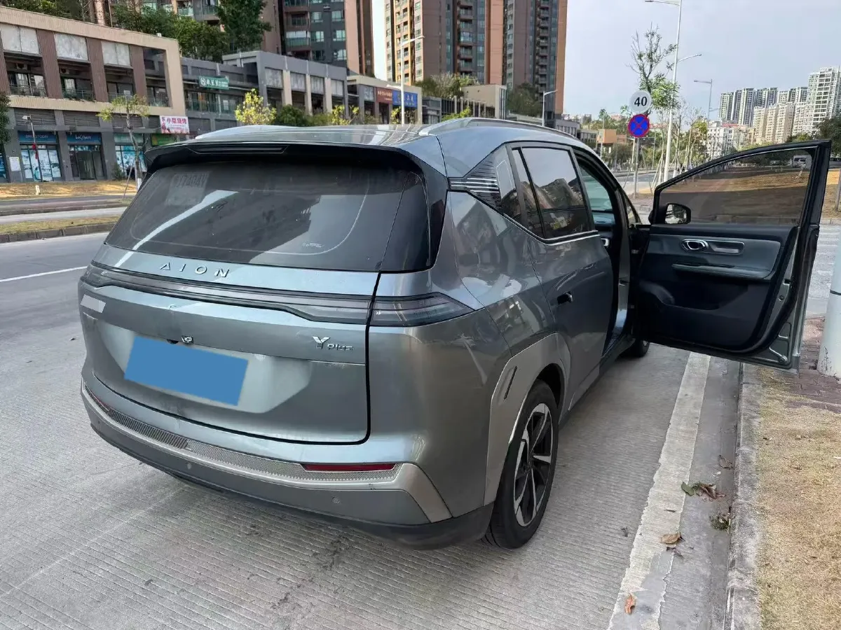 2022 Geely Okavango 1.8T 184HP L4 7DCT,autocango,china used car exporter,china ev exporter,chinese used car exporter,chinese used ev exporter