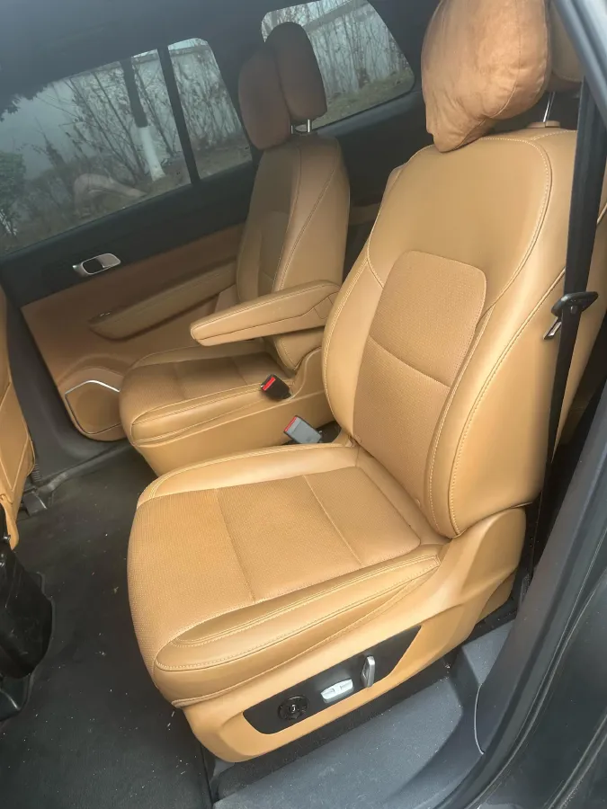 2021 Li ONE Range Extended 131HP REEV 40.5KWH,autocango,china used car exporter,china ev exporter,chinese used car exporter,chinese used ev exporter