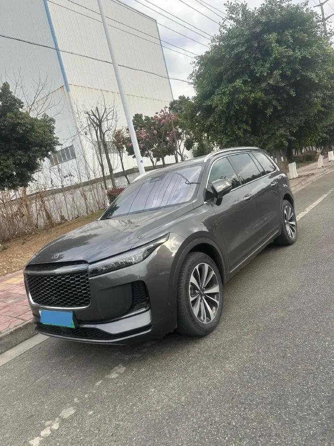 2021 Li ONE Range Extended 131HP REEV 40.5KWH,autocango,china used car exporter,china ev exporter,chinese used car exporter,chinese used ev exporter