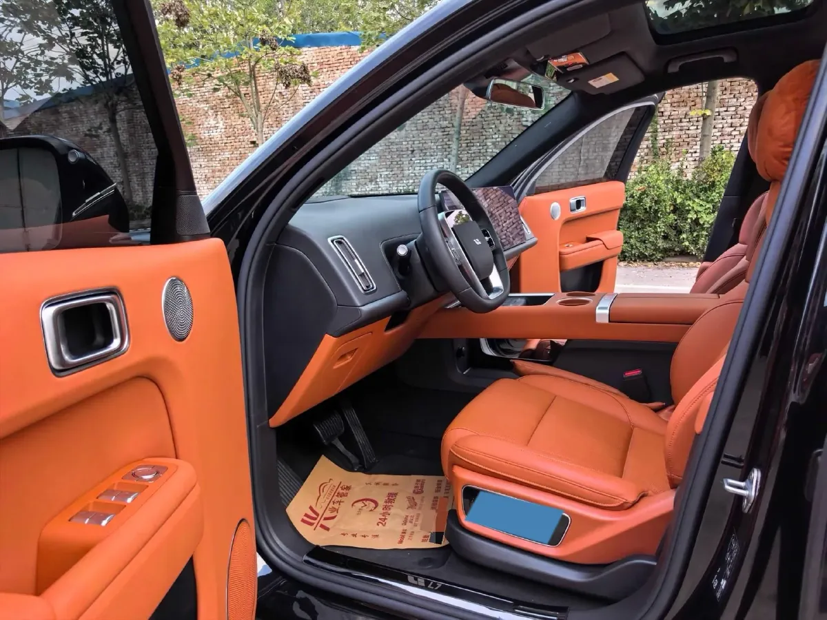 2024 Li L8 Range Extended 154HP REEV 42.8KWH,autocango,china used car exporter,china ev exporter,chinese used car exporter,chinese used ev exporter