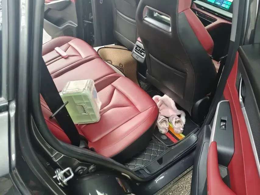 2022 ChangAn CS75 Plus 1.5T 188HP L4 8AT,autocango,china used car exporter,china ev exporter,chinese used car exporter,chinese used ev exporter