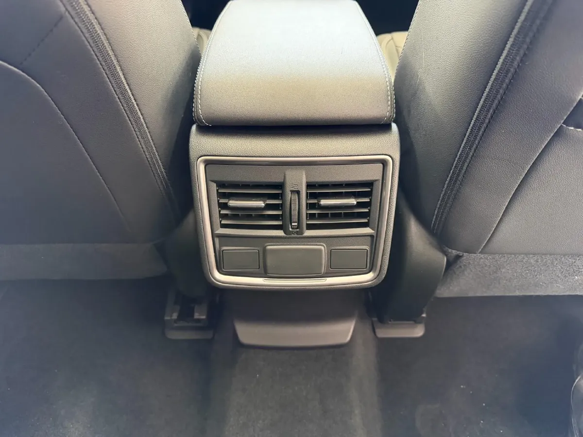 2021 Subaru Forester 2.0L 154HP H4 CVT,autocango,china used car exporter,china ev exporter,chinese used car exporter,chinese used ev exporter