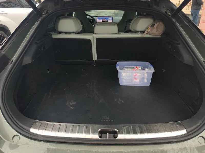 2024 Zeekr 001 BEV 100KWH,autocango,china used car exporter,china ev exporter,chinese used car exporter,chinese used ev exporter