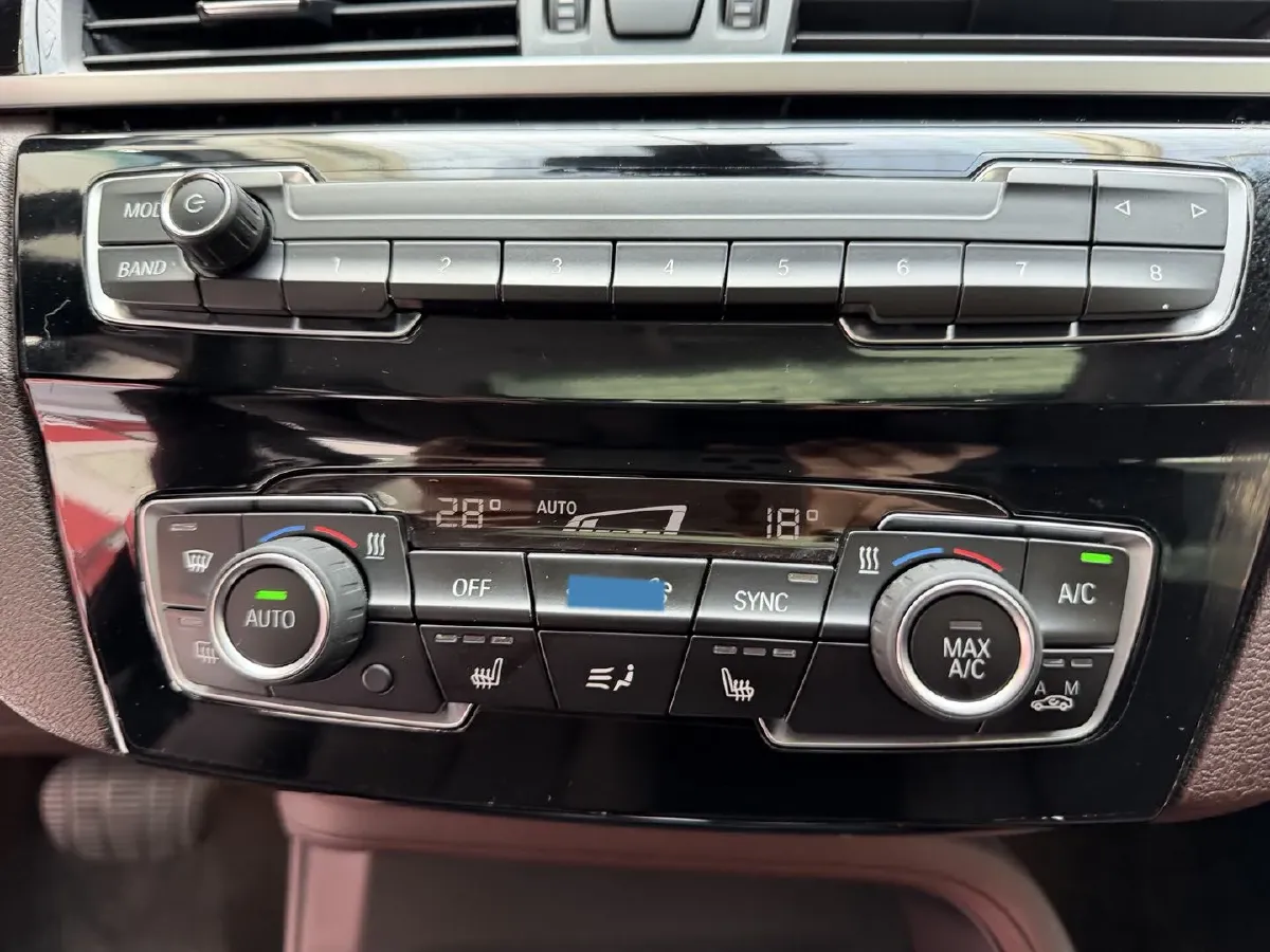 2022 BMW X1 2.0T 192HP L4 7DCT,autocango,china used car exporter,china ev exporter,chinese used car exporter,chinese used ev exporter