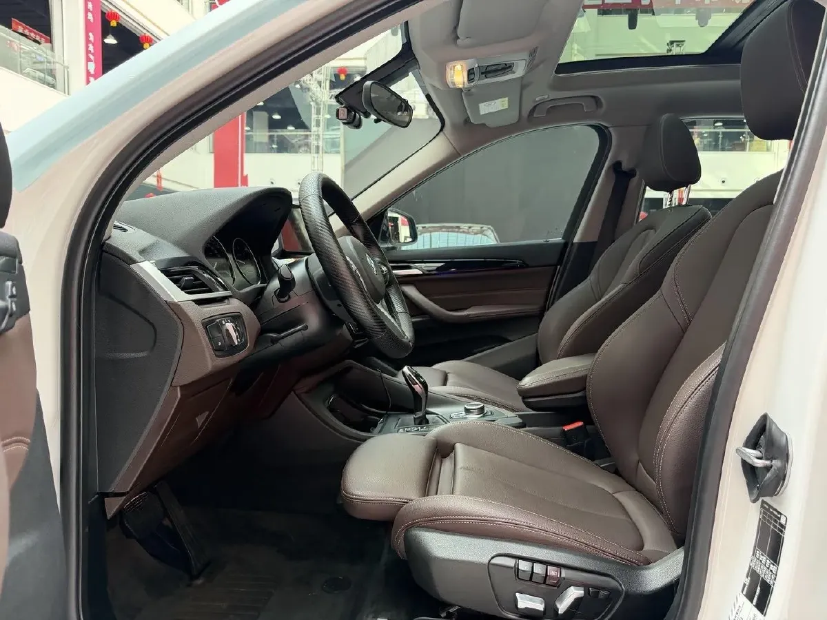 2022 BMW X1 2.0T 192HP L4 7DCT,autocango,china used car exporter,china ev exporter,chinese used car exporter,chinese used ev exporter