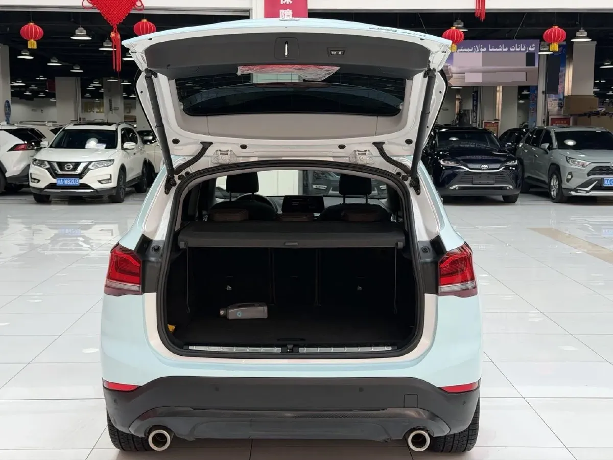 2022 BMW X1 2.0T 192HP L4 7DCT,autocango,china used car exporter,china ev exporter,chinese used car exporter,chinese used ev exporter