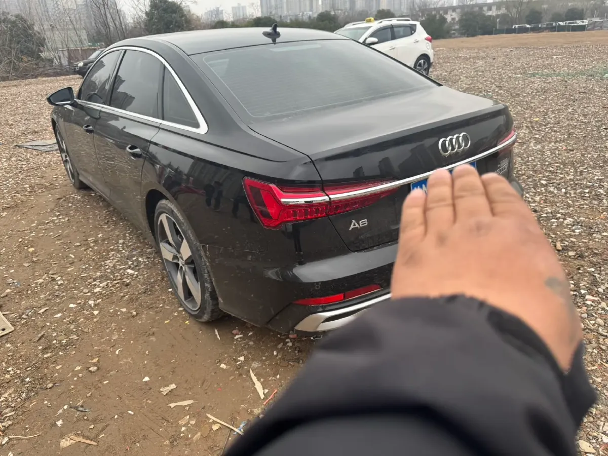 2023 Audi A6L 2.0T 245HP L4 7DCT,autocango,china used car exporter,china ev exporter,chinese used car exporter,chinese used ev exporter