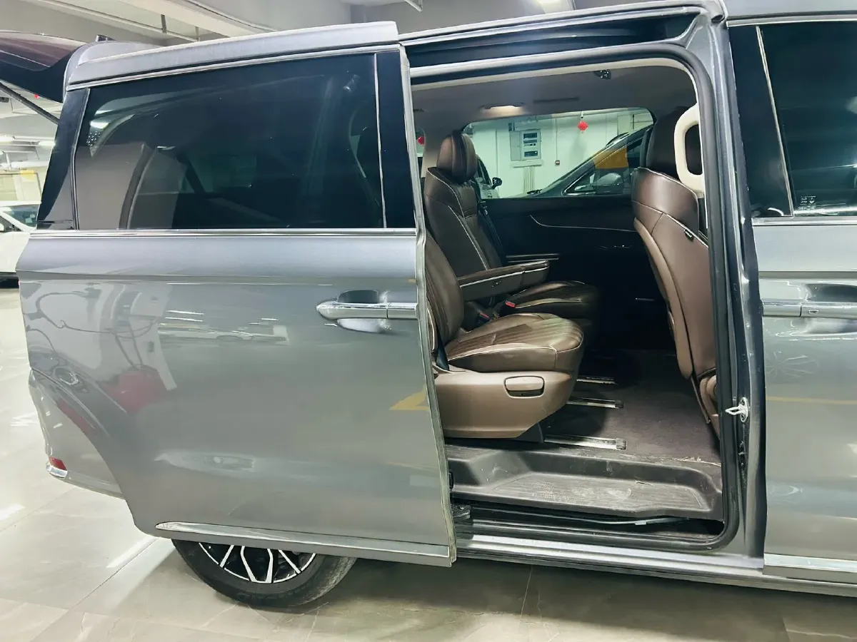 2022 Roewe iMAX8 BEV 90KWH,autocango,china used car exporter,china ev exporter,chinese used car exporter,chinese used ev exporter