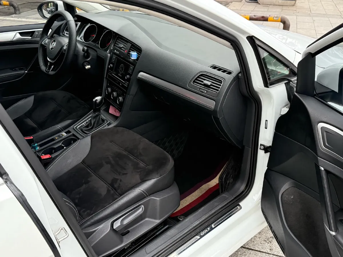 2018 Volkswagen Golf 1.4T 131HP L4 7DCT,autocango,china used car exporter,china ev exporter,chinese used car exporter,chinese used ev exporter