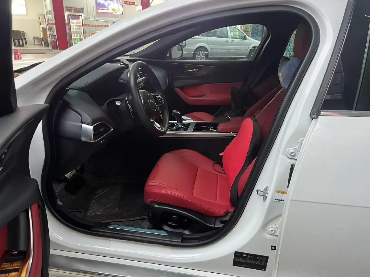 2023 Jaguar XEL 2.0T 250HP L4 8AT,autocango,china used car exporter,china ev exporter,chinese used car exporter,chinese used ev exporter
