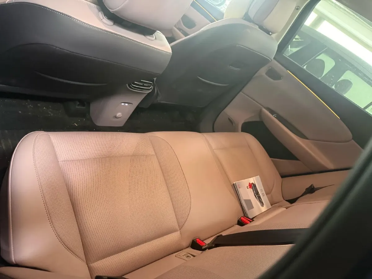 2025 HongQi TianGong 06 BEV,autocango,china used car exporter,china ev exporter,chinese used car exporter,chinese used ev exporter