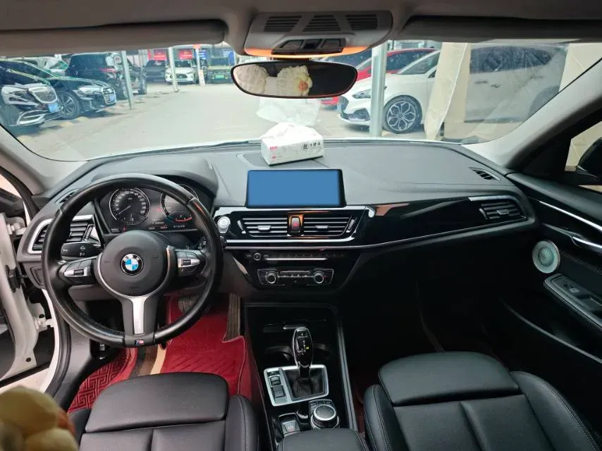 2021 BMW 1 Series 1.5T 140HP L3 7DCT,autocango,china used car exporter,china ev exporter,chinese used car exporter,chinese used ev exporter