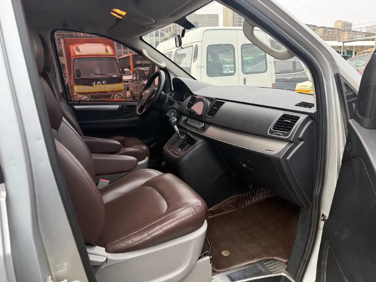 2016 MAXUS G10 2.0T 224HP L4 6AT,autocango,china used car exporter,china ev exporter,chinese used car exporter,chinese used ev exporter