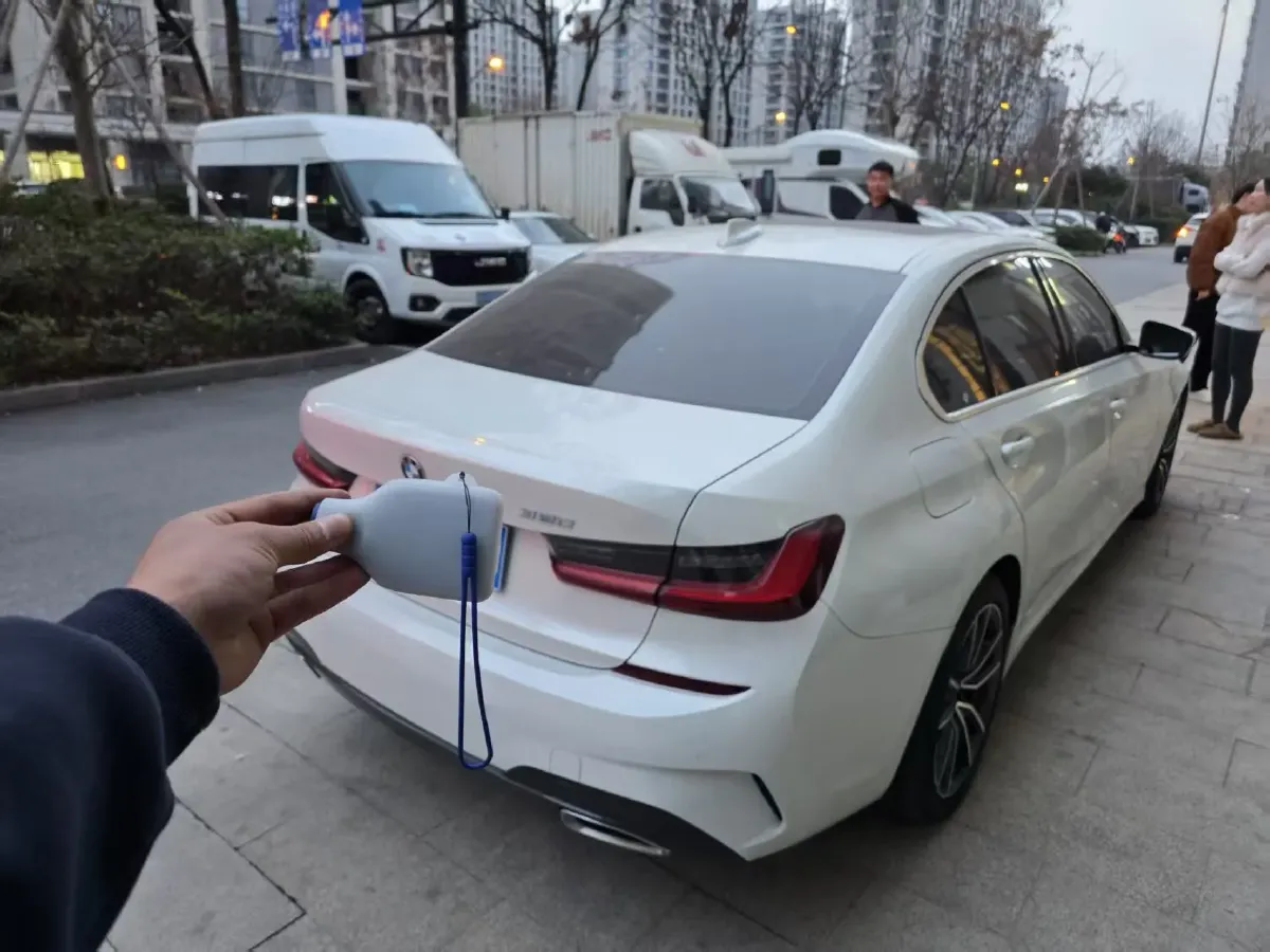 2022 BMW 3 Series 2.0T 156HP L4 8AT,autocango,china used car exporter,china ev exporter,chinese used car exporter,chinese used ev exporter
