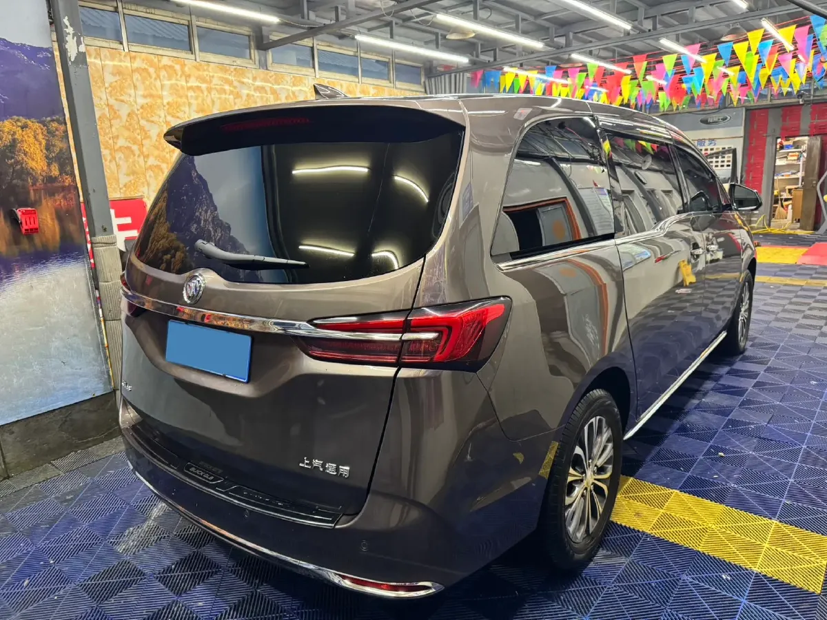 2023 Buick GL8 2.0T 237HP L4 9AT,autocango,china used car exporter,china ev exporter,chinese used car exporter,chinese used ev exporter