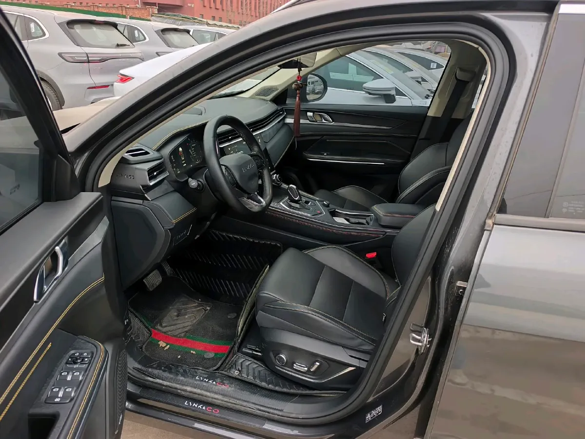 2023 MAXUS Interstellar 2.0T 261HP L4 8AT,autocango,china used car exporter,china ev exporter,chinese used car exporter,chinese used ev exporter