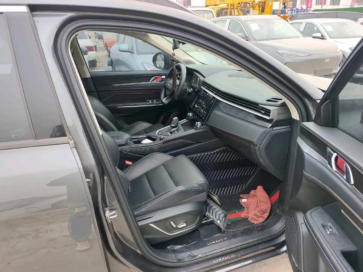 2023 MAXUS Interstellar 2.0T 261HP L4 8AT,autocango,china used car exporter,china ev exporter,chinese used car exporter,chinese used ev exporter