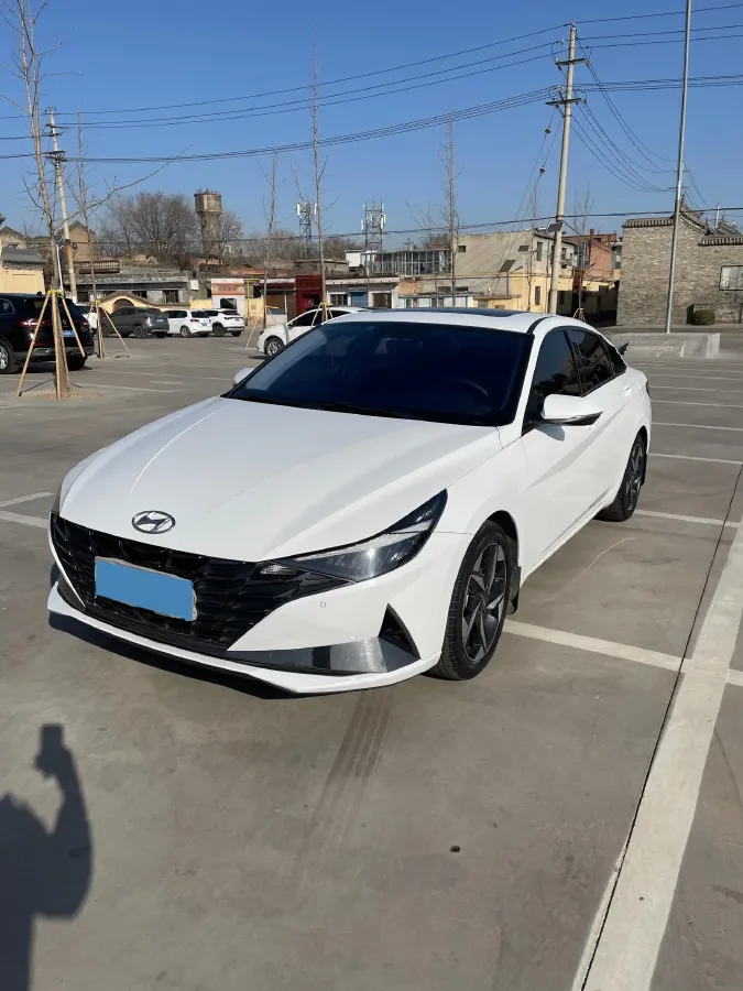 2021 Hyundai Elantra 1.5L 115HP L4 CVT,autocango,china used car exporter,china ev exporter,chinese used car exporter,chinese used ev exporter