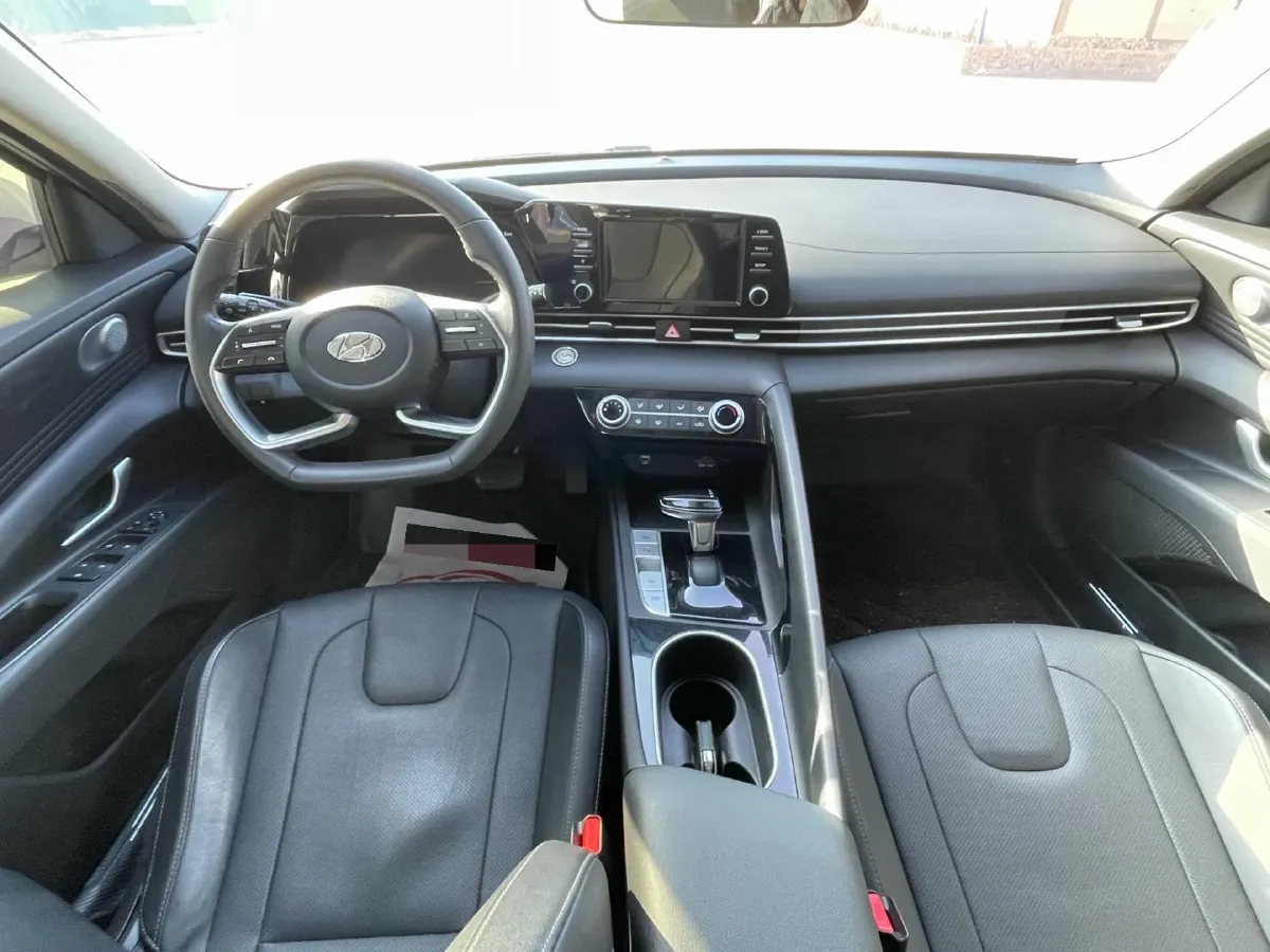 2021 Hyundai Elantra 1.5L 115HP L4 CVT,autocango,china used car exporter,china ev exporter,chinese used car exporter,chinese used ev exporter