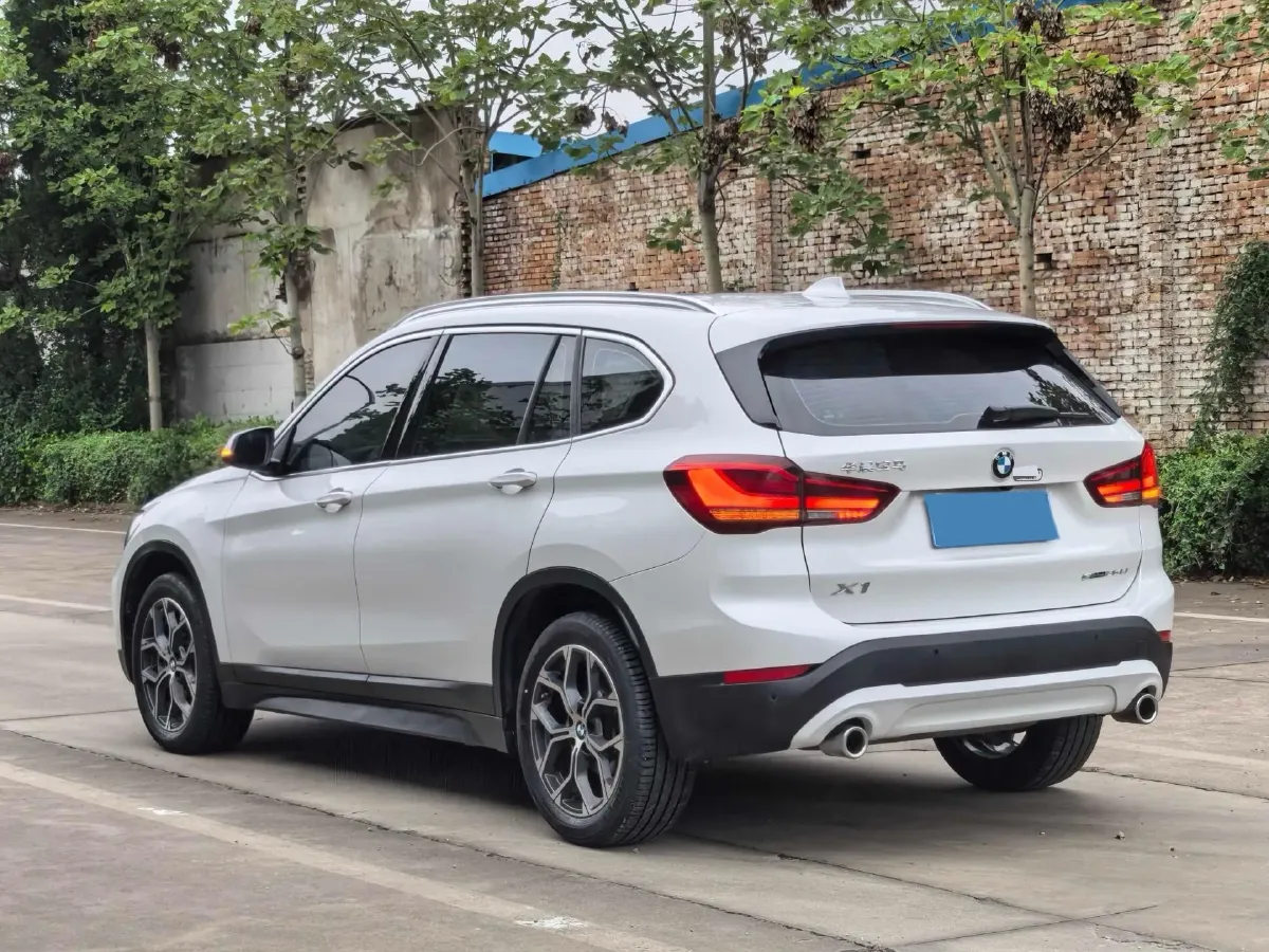 2022 BMW X1 2.0T 192HP L4 7DCT,autocango,china used car exporter,china ev exporter,chinese used car exporter,chinese used ev exporter