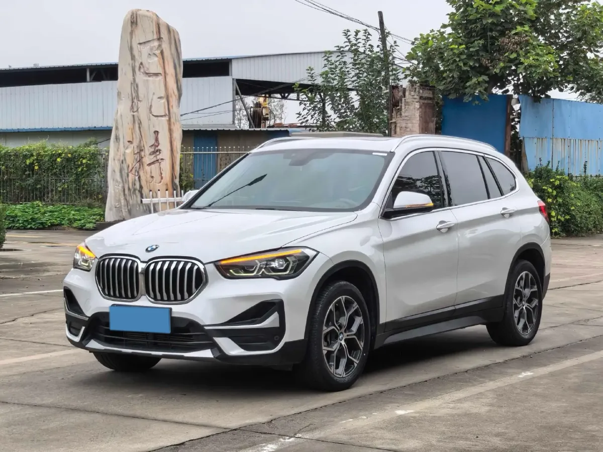 2022 BMW X1 2.0T 192HP L4 7DCT,autocango,china used car exporter,china ev exporter,chinese used car exporter,chinese used ev exporter