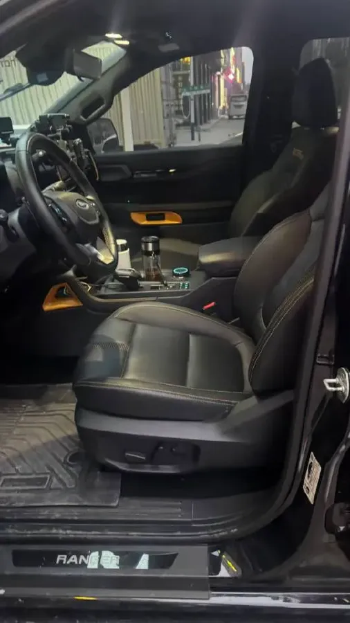 2023 Ford Ranger 2.3T 258HP L4 8AT,autocango,china used car exporter,china ev exporter,chinese used car exporter,chinese used ev exporter