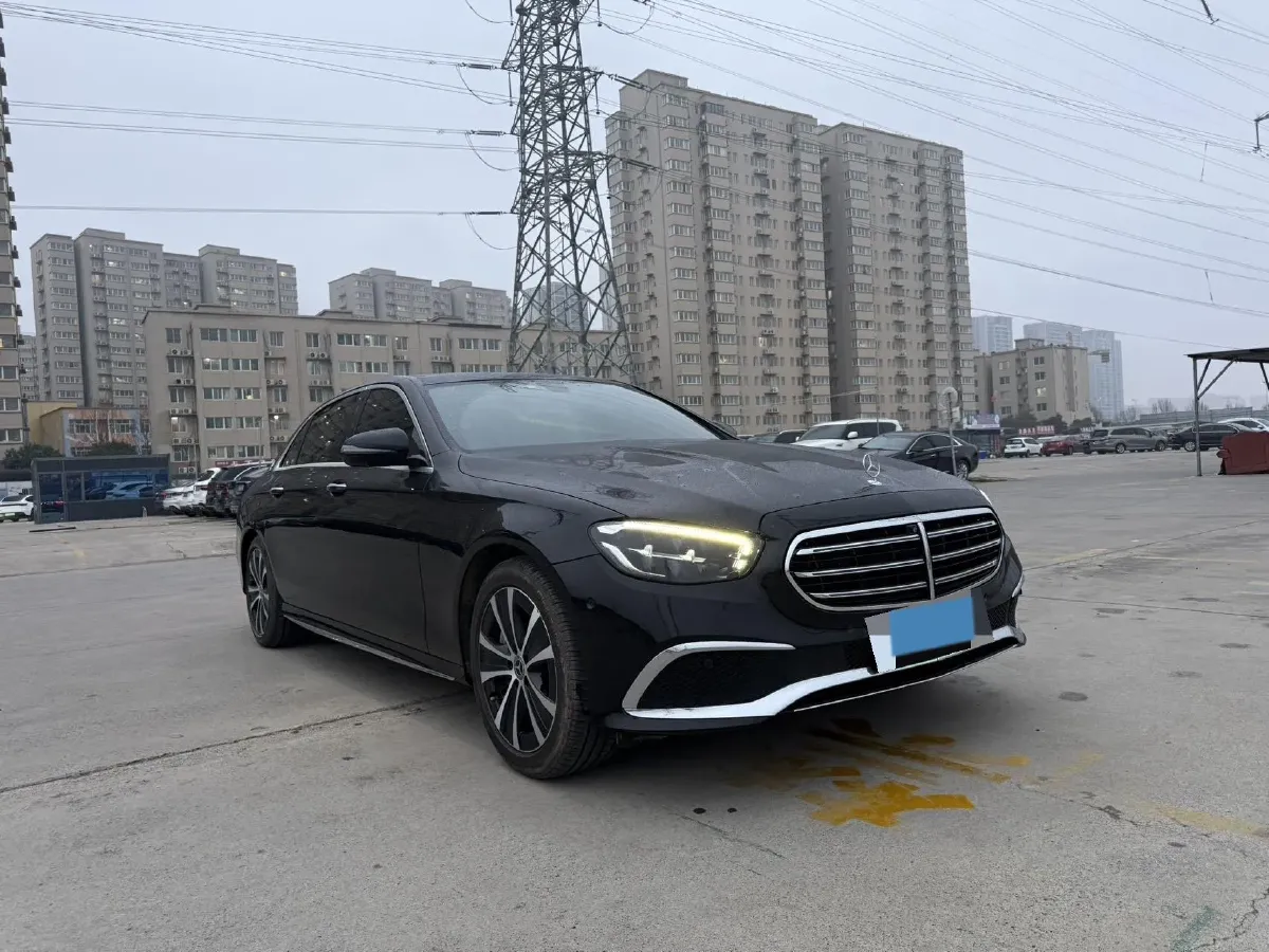 2022 Mercedes-Benz E Class 2.0T 211HP L4 9AT PHEV 25.4KWH,autocango,china used car exporter,china ev exporter,chinese used car exporter,chinese used ev exporter
