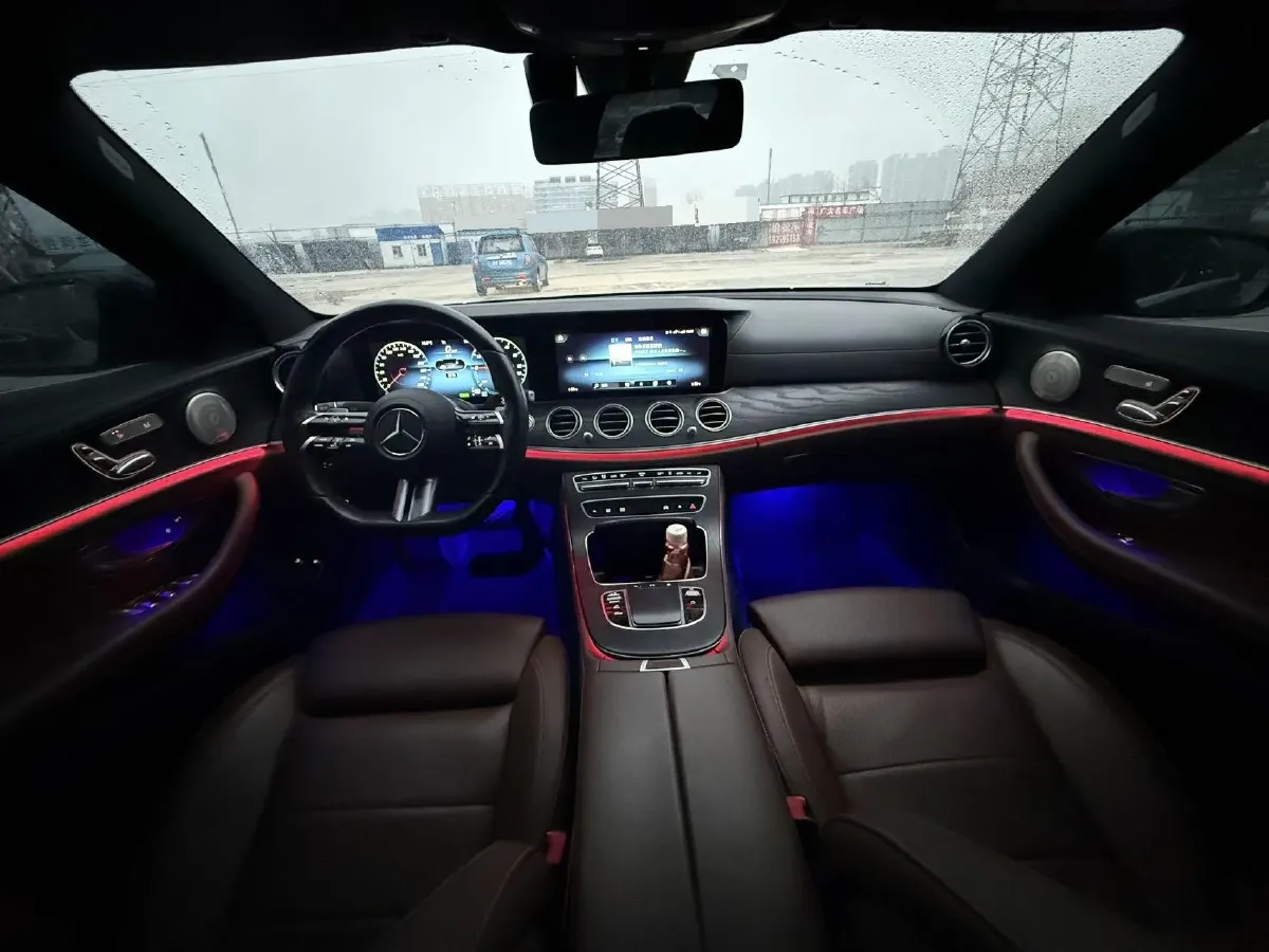 2022 Mercedes-Benz E Class 2.0T 211HP L4 9AT PHEV 25.4KWH,autocango,china used car exporter,china ev exporter,chinese used car exporter,chinese used ev exporter