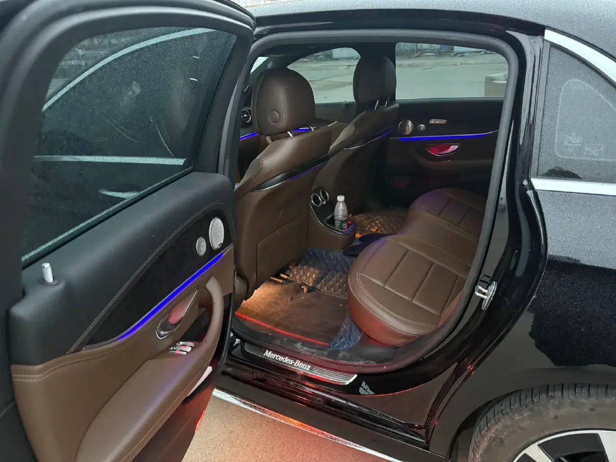 2022 Mercedes-Benz E Class 2.0T 211HP L4 9AT PHEV 25.4KWH,autocango,china used car exporter,china ev exporter,chinese used car exporter,chinese used ev exporter