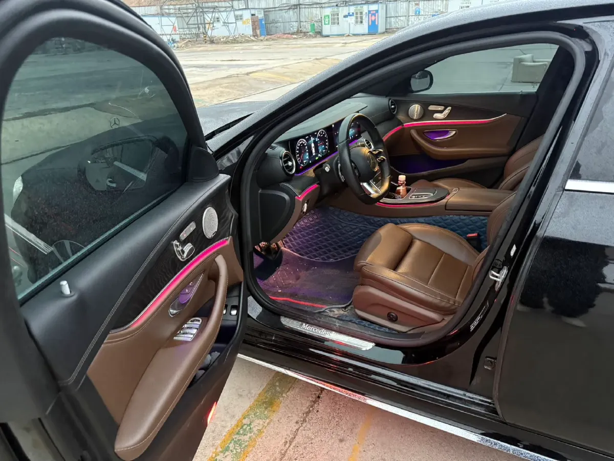 2022 Mercedes-Benz E Class 2.0T 211HP L4 9AT PHEV 25.4KWH,autocango,china used car exporter,china ev exporter,chinese used car exporter,chinese used ev exporter