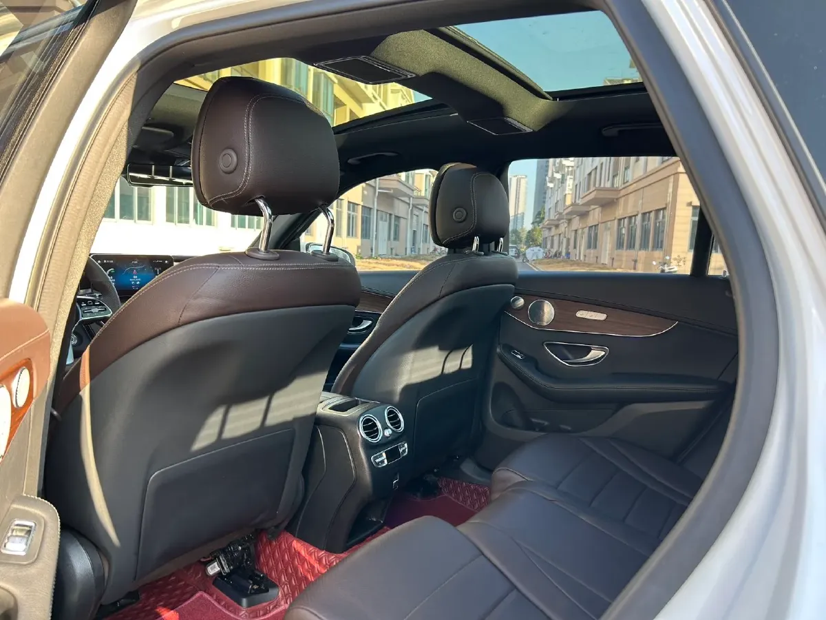 2021 Mercedes-Benz GLC Class 2.0T 258HP L4 9AT,autocango,china used car exporter,china ev exporter,chinese used car exporter,chinese used ev exporter