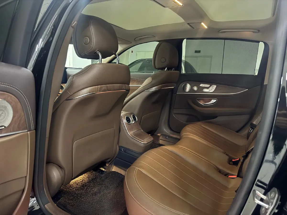 2021 Mercedes-Benz E Class 2.0T 258HP L4 9AT,autocango,china used car exporter,china ev exporter,chinese used car exporter,chinese used ev exporter