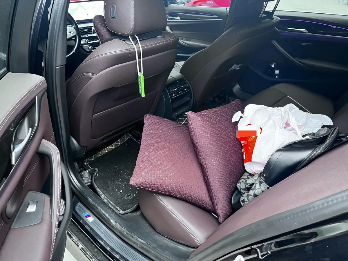 2022 BMW 5 Series 2.0T 184HP L4 8AT,autocango,china used car exporter,china ev exporter,chinese used car exporter,chinese used ev exporter