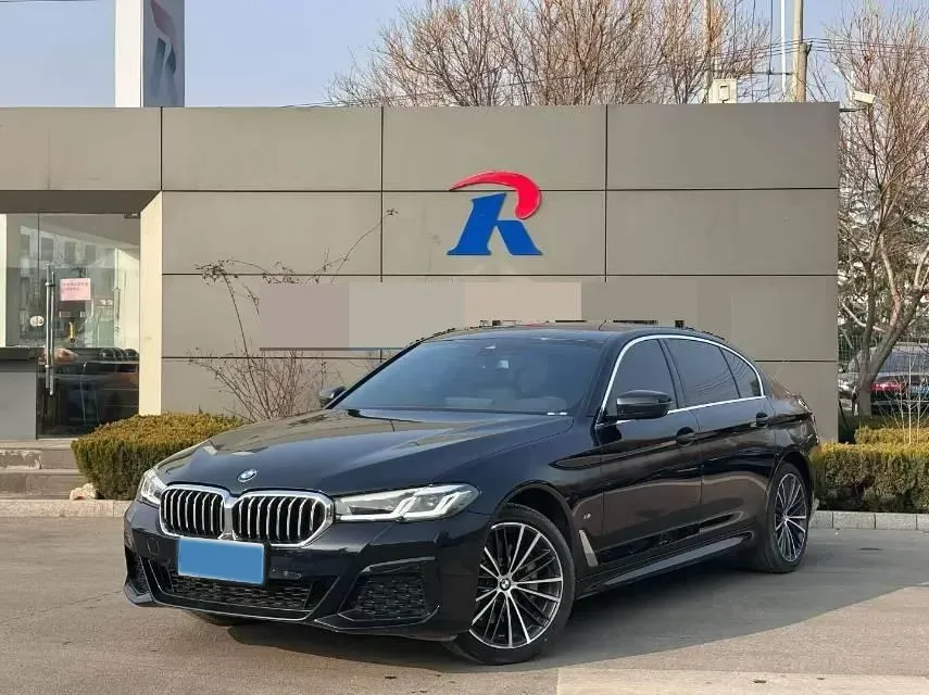 2023 BMW 5 Series 2.0T 245HP L4 8AT,autocango,china used car exporter,china ev exporter,chinese used car exporter,chinese used ev exporter