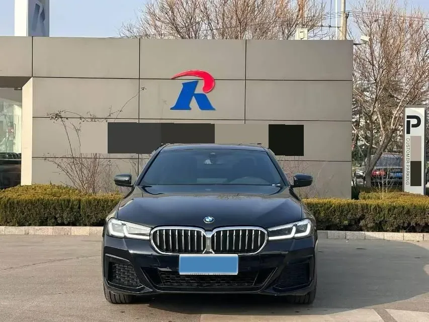 2023 BMW 5 Series 2.0T 245HP L4 8AT,autocango,china used car exporter,china ev exporter,chinese used car exporter,chinese used ev exporter